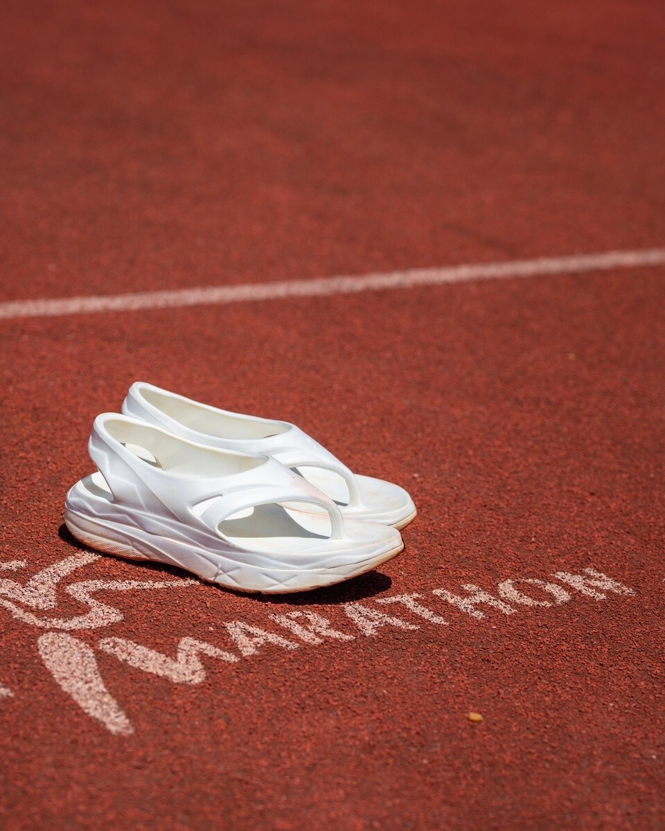 Марафон за 2:18:55 в беговых сандалиях с карбоном