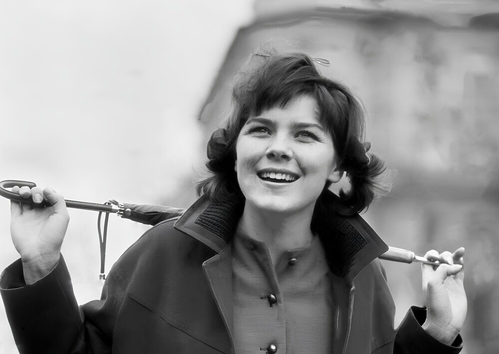Лариса Голубкина