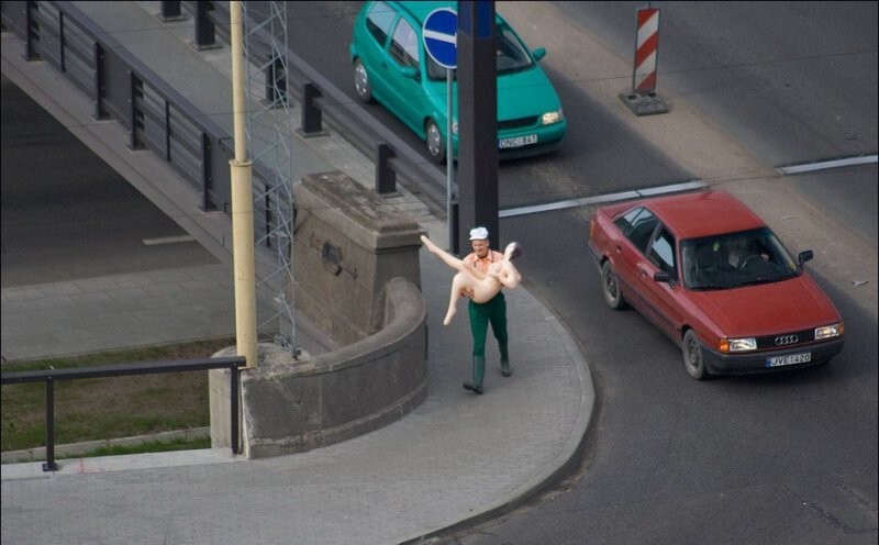 Улыбнись