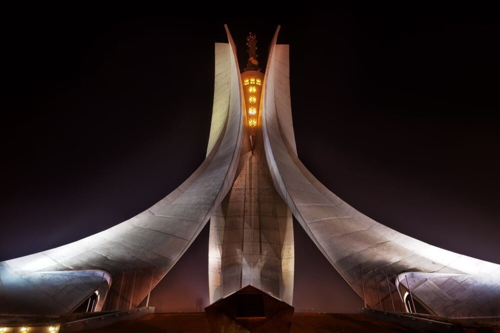 8. Мемориал Мучеников, Алжир