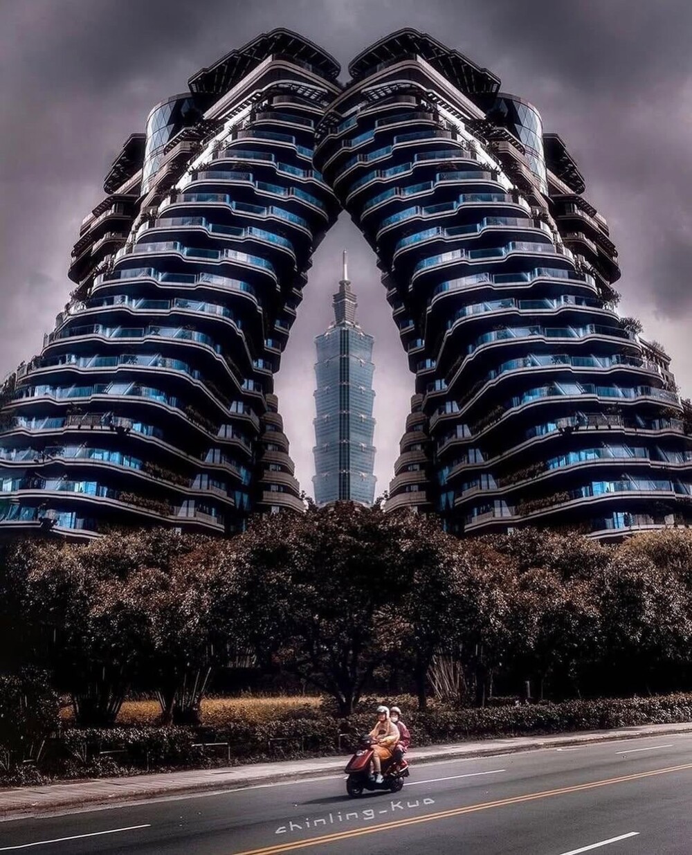 11. "Агора", Тайбэй, Тайвань с оригинальным «зданием-злом» Taipei 101