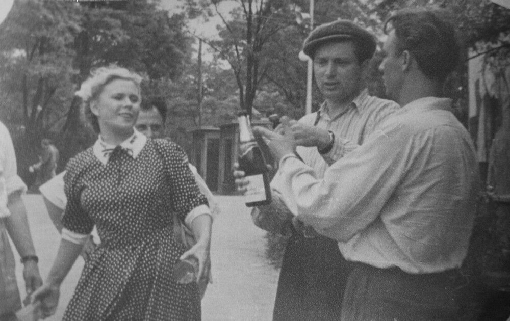 На съёмках картины «Весна на Заречной улице».  