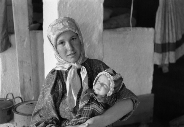 Марья Ануфриева с сыном Федей. Село Романовка, Маньчжурия. 1938–1941 годы. Приморский государственный музей им. В.К. Арсеньева