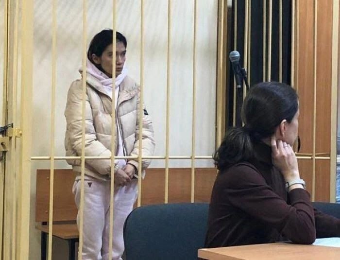 Незаменимую специалистку из Узбекистана отпустили прямо из зала суда в Санкт-Петербурге. Самый гуманный и справедливый суд посчитал, что убийство ребенка, которому проломили голову не заслуживает сурового наказания
