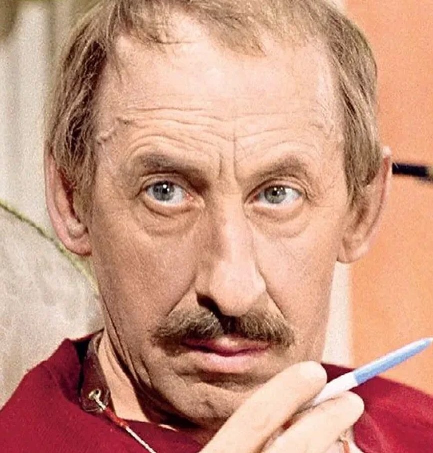 Владимир Басов   
