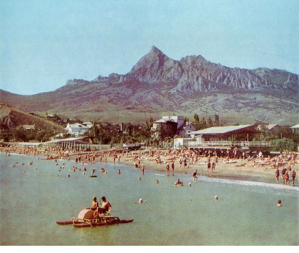 Пляж в посёлке Планерское (современный Коктебель).