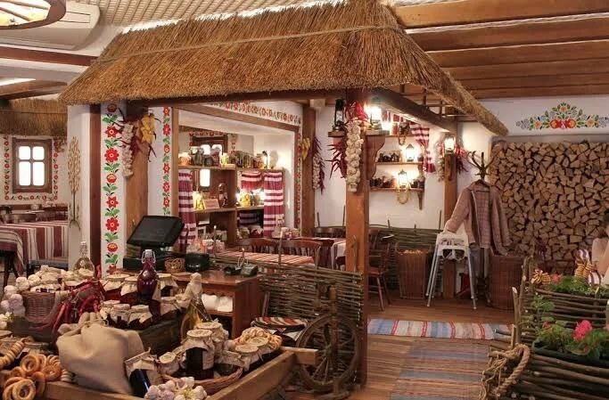 Официант украинского ресторана в Москве подал кусок сала и шоты гостям-мусульманам