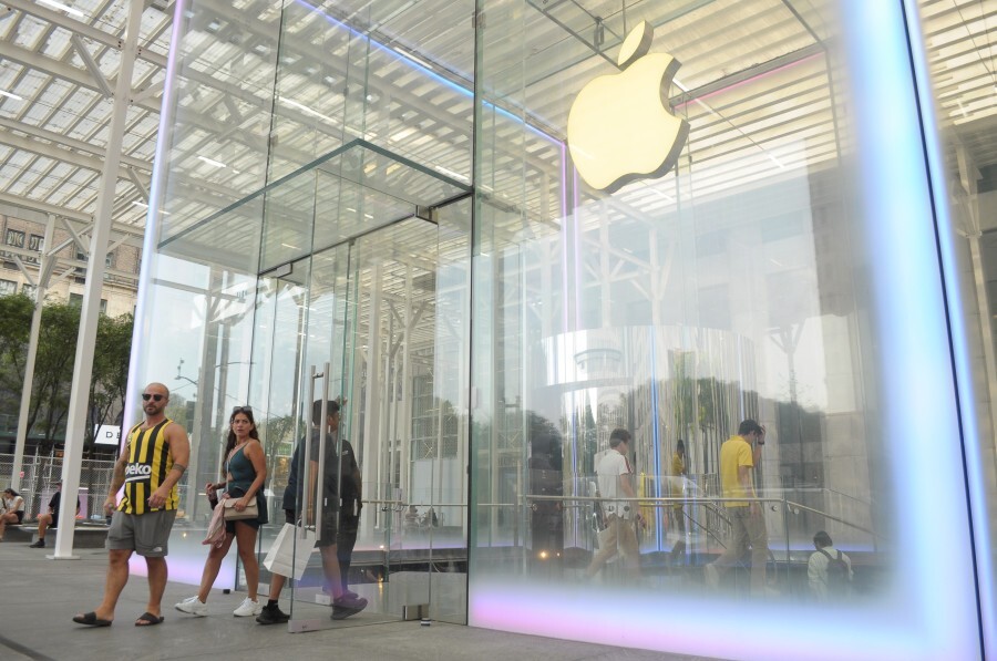 Покупатели iPhone 17 заплатят за вторичные санкции против российской нефти