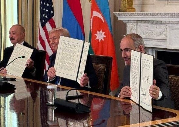 Помирил. Твое лицо, когда сдал страну не только Азербайджану, но и Штатам. Задача выполнена, скоро на пенсию