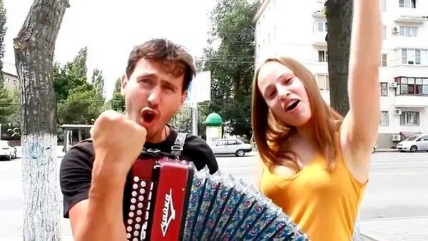  Под гармонь с комбайнёрами по русской дороге