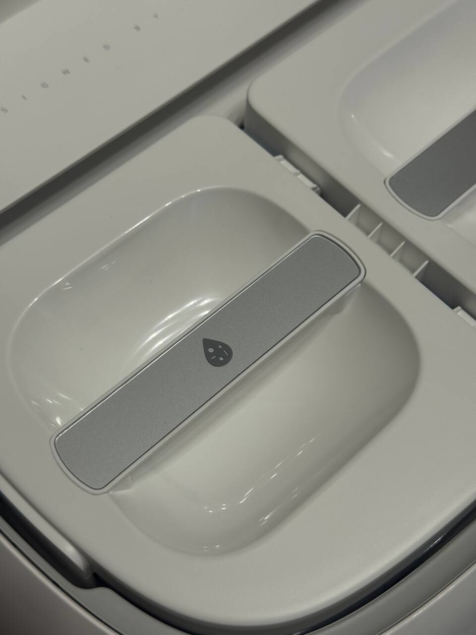 Roborock Qrevo CurvX: робот-пылесос, который залезет туда, куда вы даже тапком не полезете