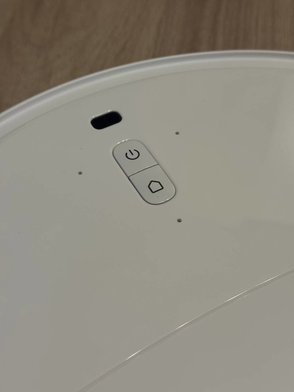 Roborock Qrevo CurvX: робот-пылесос, который залезет туда, куда вы даже тапком не полезете