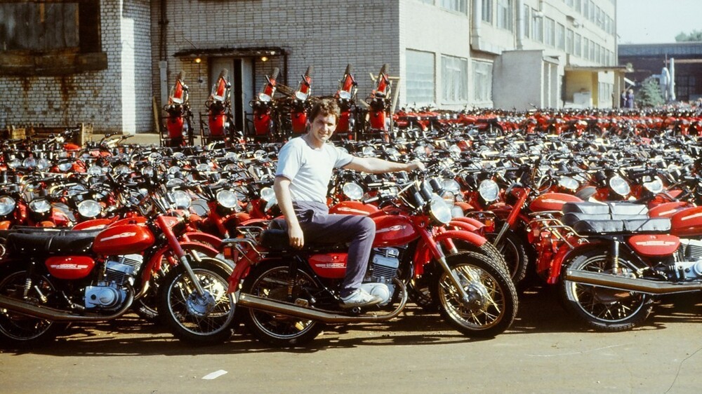 Минск ММВЗ, 1990 год