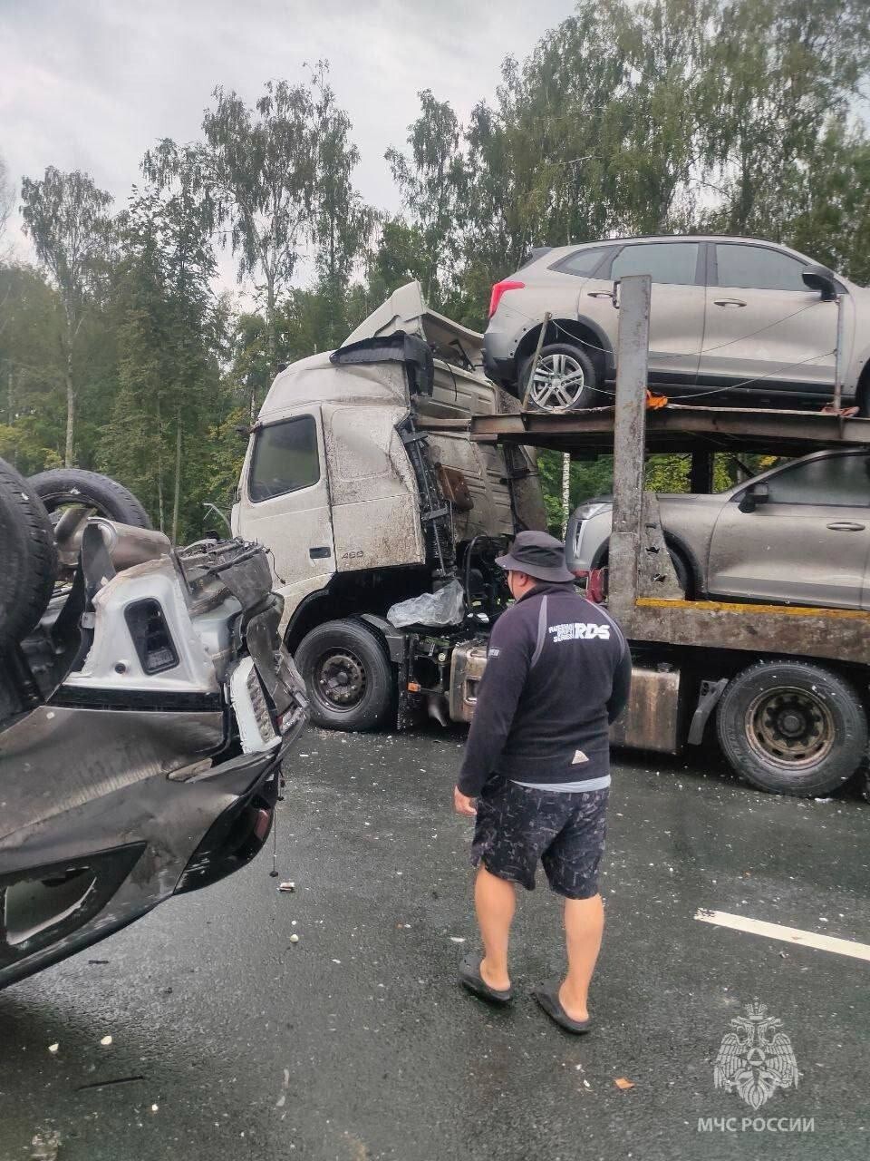 Цистерна со сжиженной углекислотой взорвалась в результате ДТП под Арзамасом