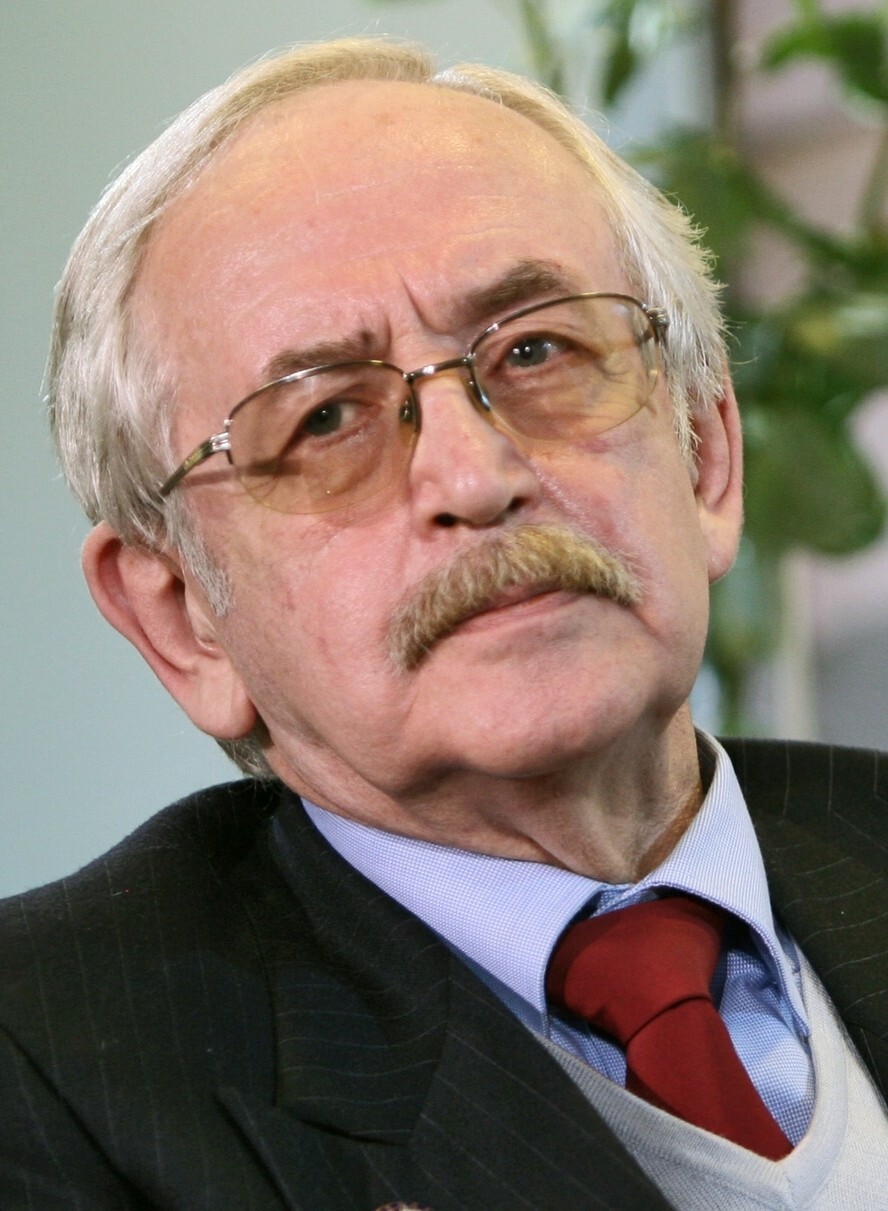 Василий Ливанов