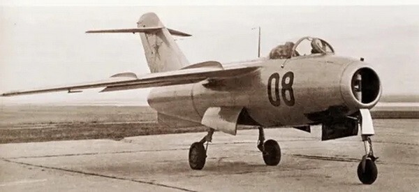 ЛА-15