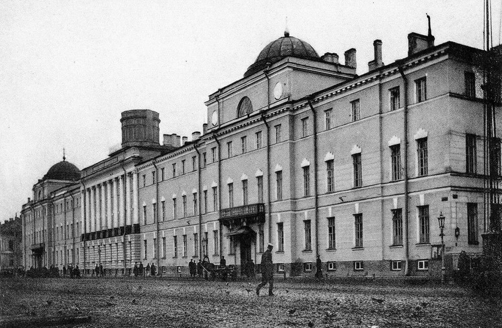 Николаевская набережная
