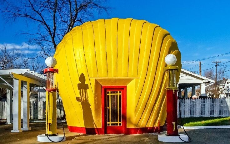 19. Оригинальная автозаправочная станция Shell 1930-х годов постройки в Северной Каролине, США
