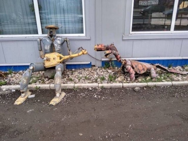 Продолжаем барражировать соцсети