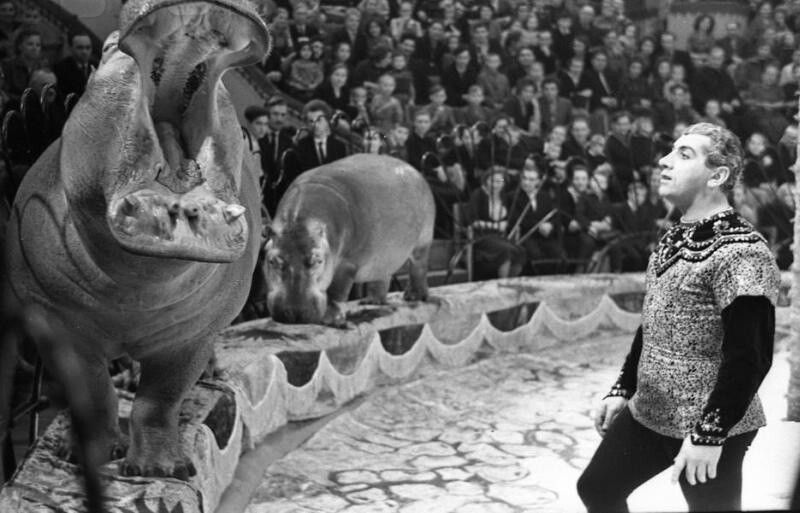 1961 год. Аттракцион «Смешанная группа экзотических животных» Степана Исаакяна