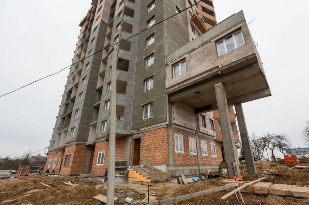 Строительство на лету: балкон во время стройки