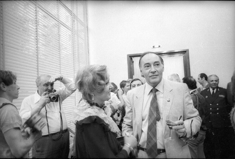 Актёры Людмила Гурченко и Вячеслав Тихонов, 1990-е.