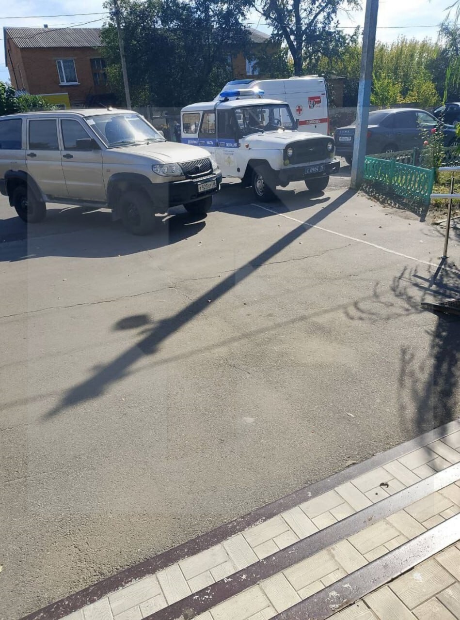 "Вам не жить": в Воронежской области задержали подростка, пришедшего в школу с молотком и ножами