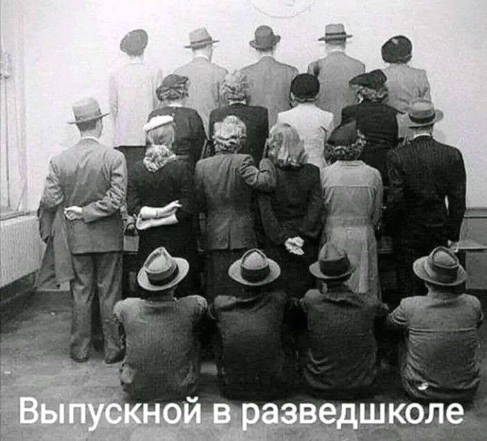 Не ищите здесь смысл. Здесь в основном маразм