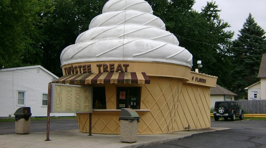 10. Идеальная форма магазина мороженого Twistee Treat в Гудзоне, штат Флорида