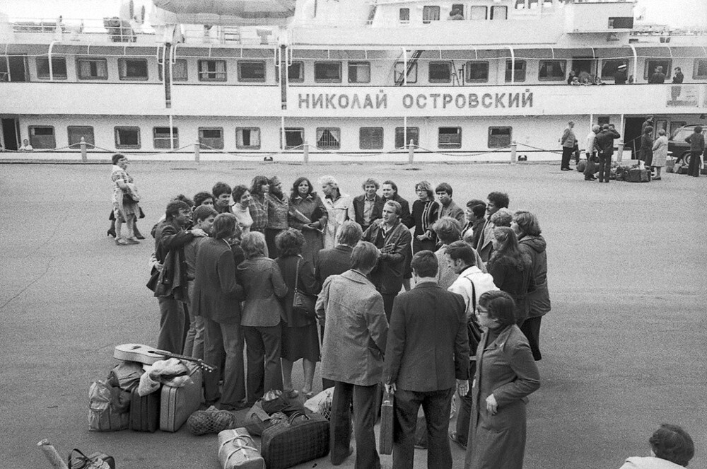 Сбор. 1–21 сентября 1980 года. Автор: Павел Сухарев.