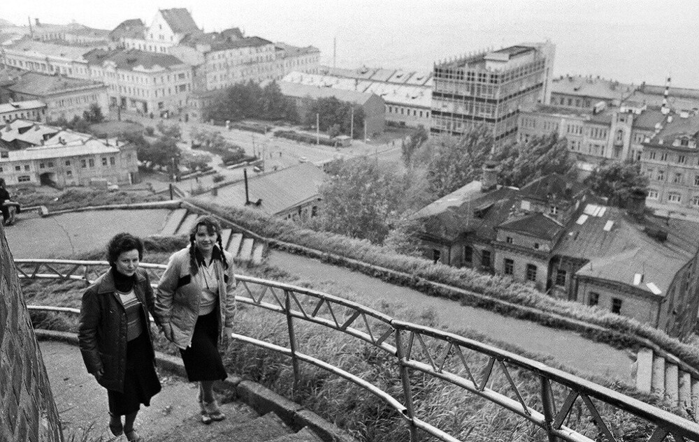 Вид на Горький. 1–21 сентября 1980 года. Автор: Павел Сухарев.