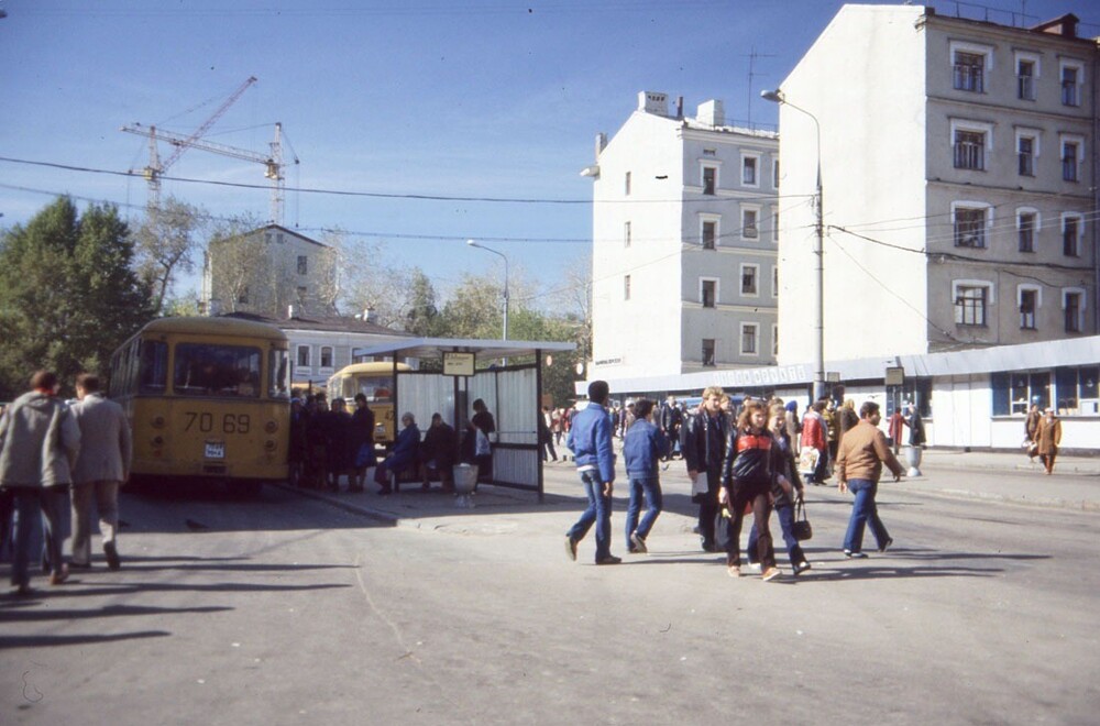 Конечная автобусная станция "Новослободская".