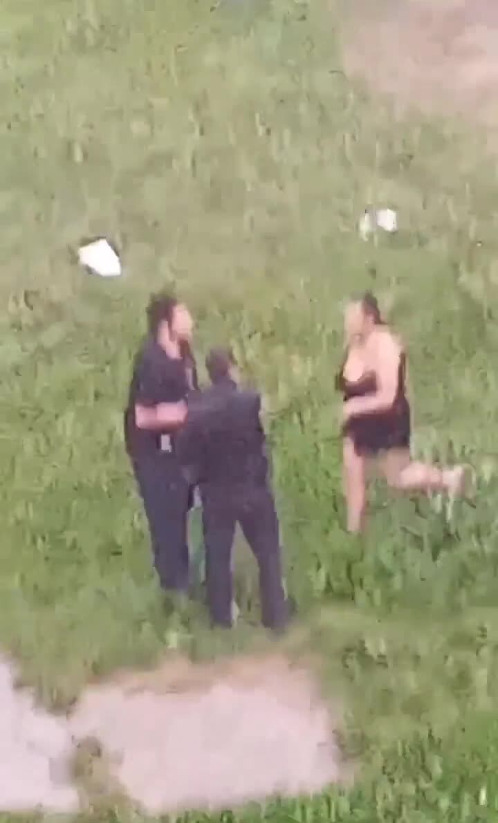 Нам нам защитить полицию 