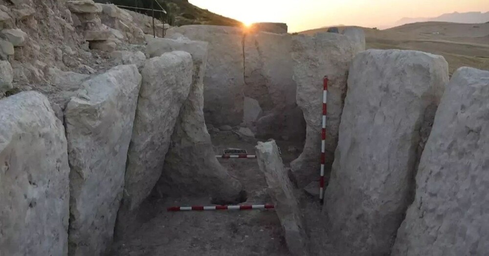 В Испании обнаружен доисторический дольмен с уникальными артефактами