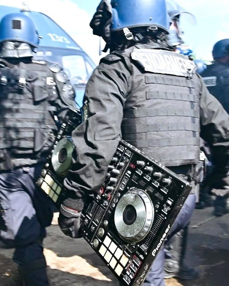 Неореализма вам в ленту