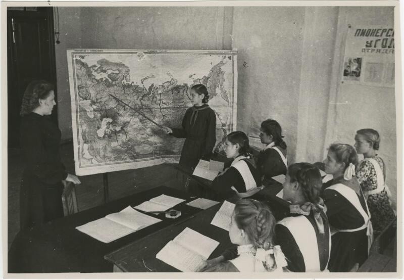 Школьный класс. 1943-1954 годы. Виктор Темин.