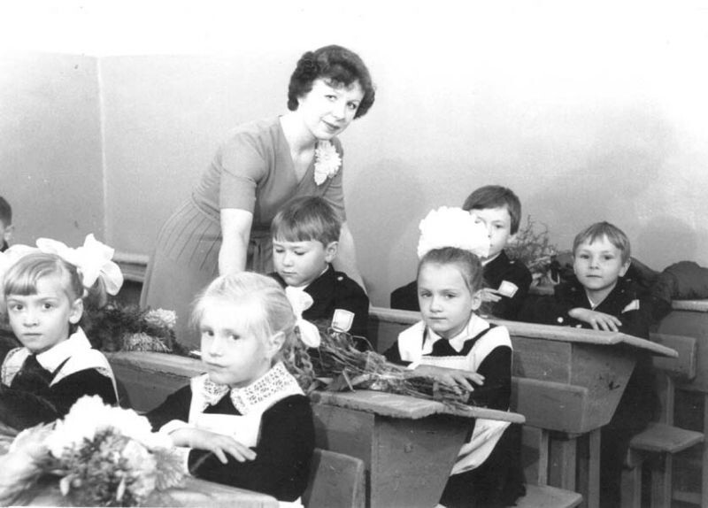 Семейный архив Е. М. Титовой. «В первый раз в первый класс». 1982 год.