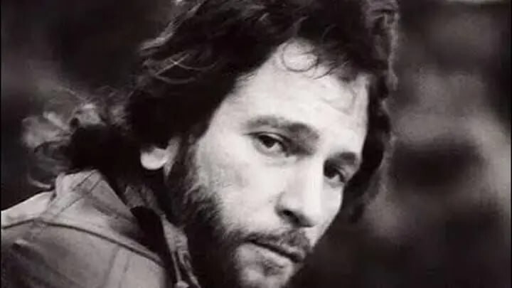 Музыкант, певец, автор песен и киноактер Игорь Тальков (1956-1991) был убит 6 октября 1991 года