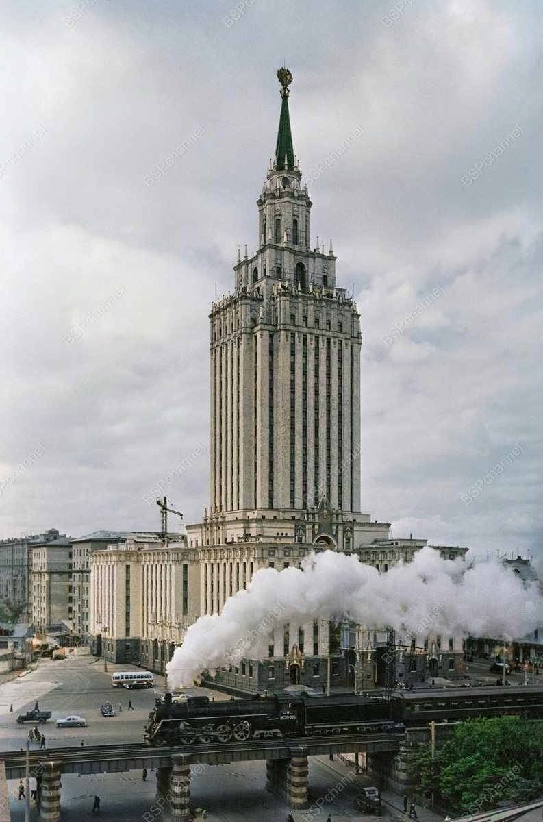 Жизнь Советской Москвы в 50-е годы
