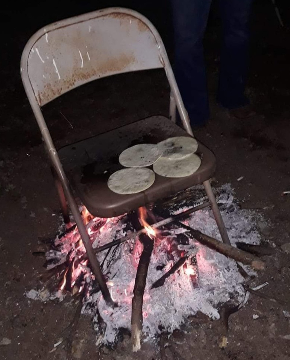 Зато еду разогрели