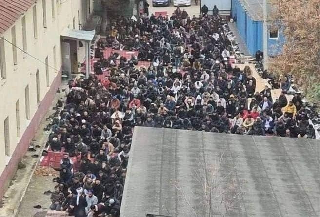 Приставы опечатали здание мечети на Бажова, 219в, в Екатеринбурге