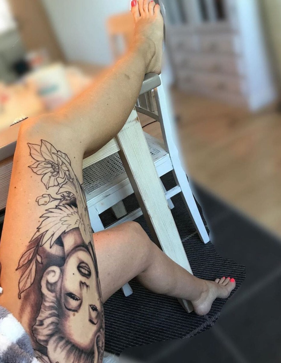 17+ примеров очень красивых и необычных, креативных татуировок со смыслом, которые набили на ноги 17+ примеров очень красивых и необычных, креативных татуировок со смыслом, которые набили на ноги