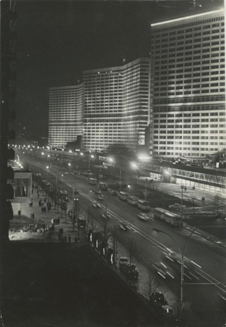 Проспект Калинина. 1970-е. Автор: Михаил Грачев.