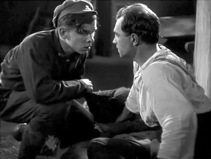 Молодой Георгий Жженов (слева) в роли Тереши. Кадр из фильма Чапаеве, 1934, реж. Георгий Васильев, Сергей Васильев