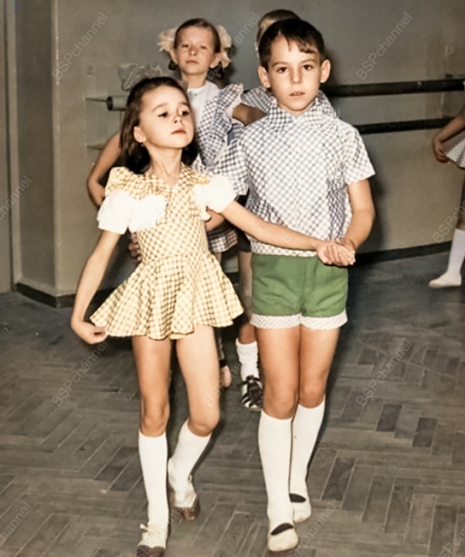 Интересная фотоподборка известных личностей СССР и мира в детстве и юности