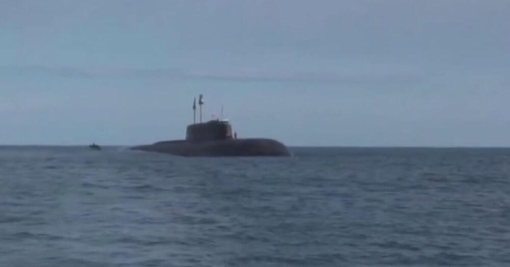 Листая старенький айпад. Русские идут. Как российская подлодка всплыла возле статуи Свободы в США Листая старенький айпад. Русские идут. Как российская подлодка всплыла возле статуи Свободы в США