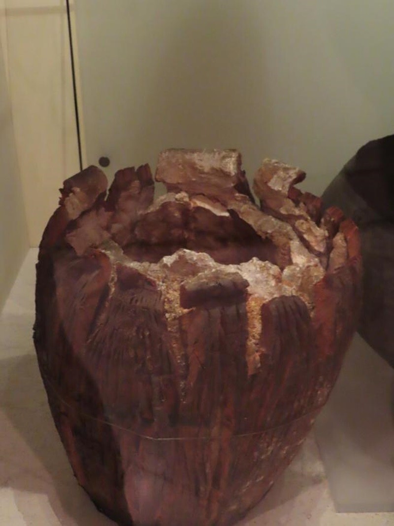 Тайна болотного масла: зачем в древности люди зарывали в трясину свои запасы? Тайна болотного масла: зачем в древности люди зарывали в трясину свои запасы?