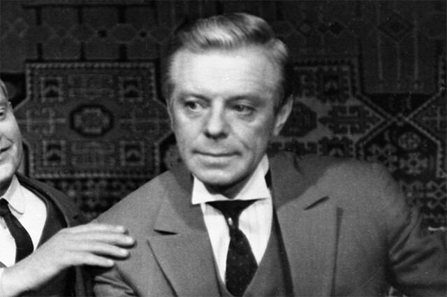 Кадр из художественного фильма «Миссия в Кабуле». 1970 год. Глеб Стриженов в роли белоэмигранта Гедеонова. Фото-РИА Новости Кадр из художественного фильма «Миссия в Кабуле». 1970 год. Глеб Стриженов в роли белоэмигранта Гедеонова. Фото-РИА Новости