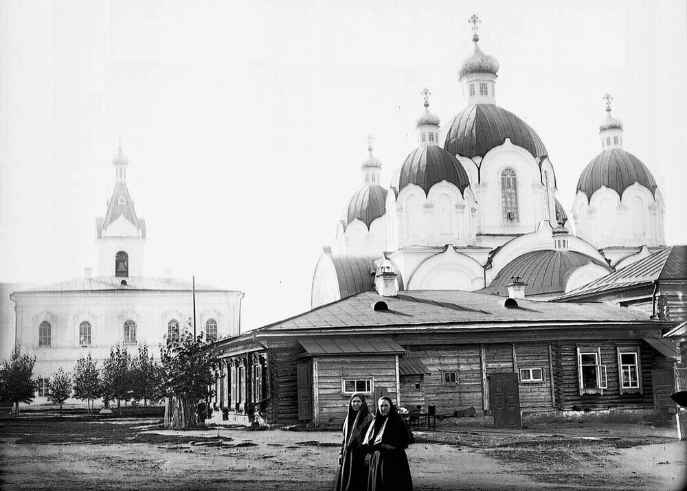 Женский Одигитриевский монастырь. Ныне улица Цвиллинга. Женский Одигитриевский монастырь. Ныне улица Цвиллинга.