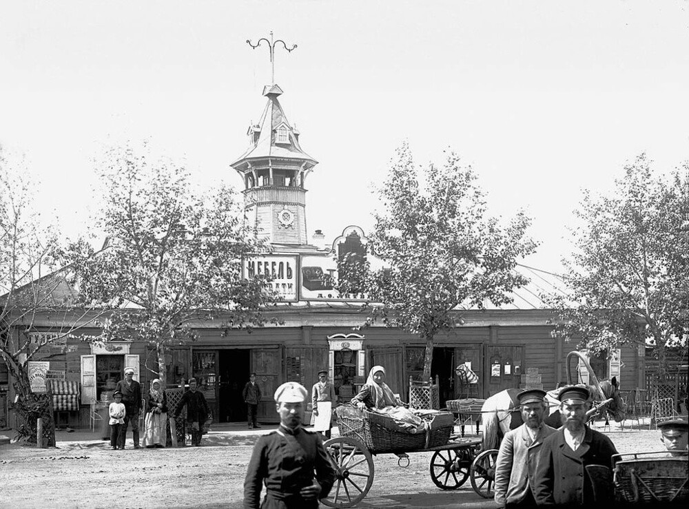 Каланча пожарной части на крыше «Городского общественного дома». Каланча пожарной части на крыше «Городского общественного дома».